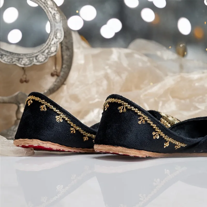 JootiShooti - Ronak Khussa (Black)
