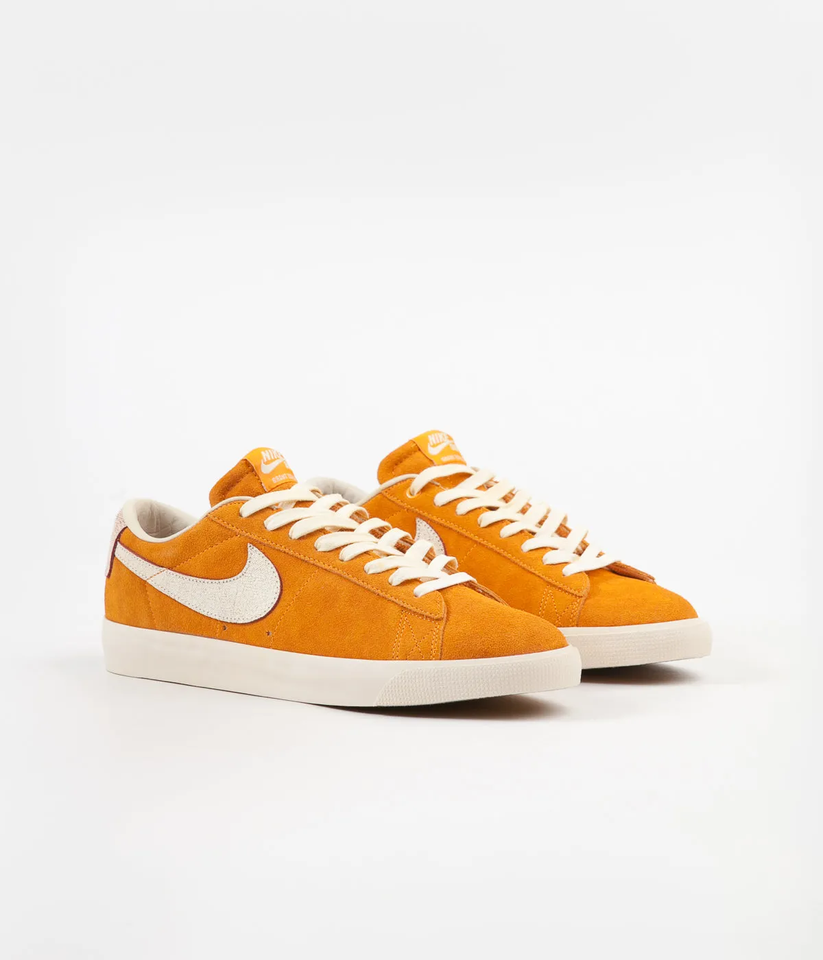 Nike SB 'Bruised Peach' Blazer Low GT Shoes - Circuit Orange / Natural - Team Red