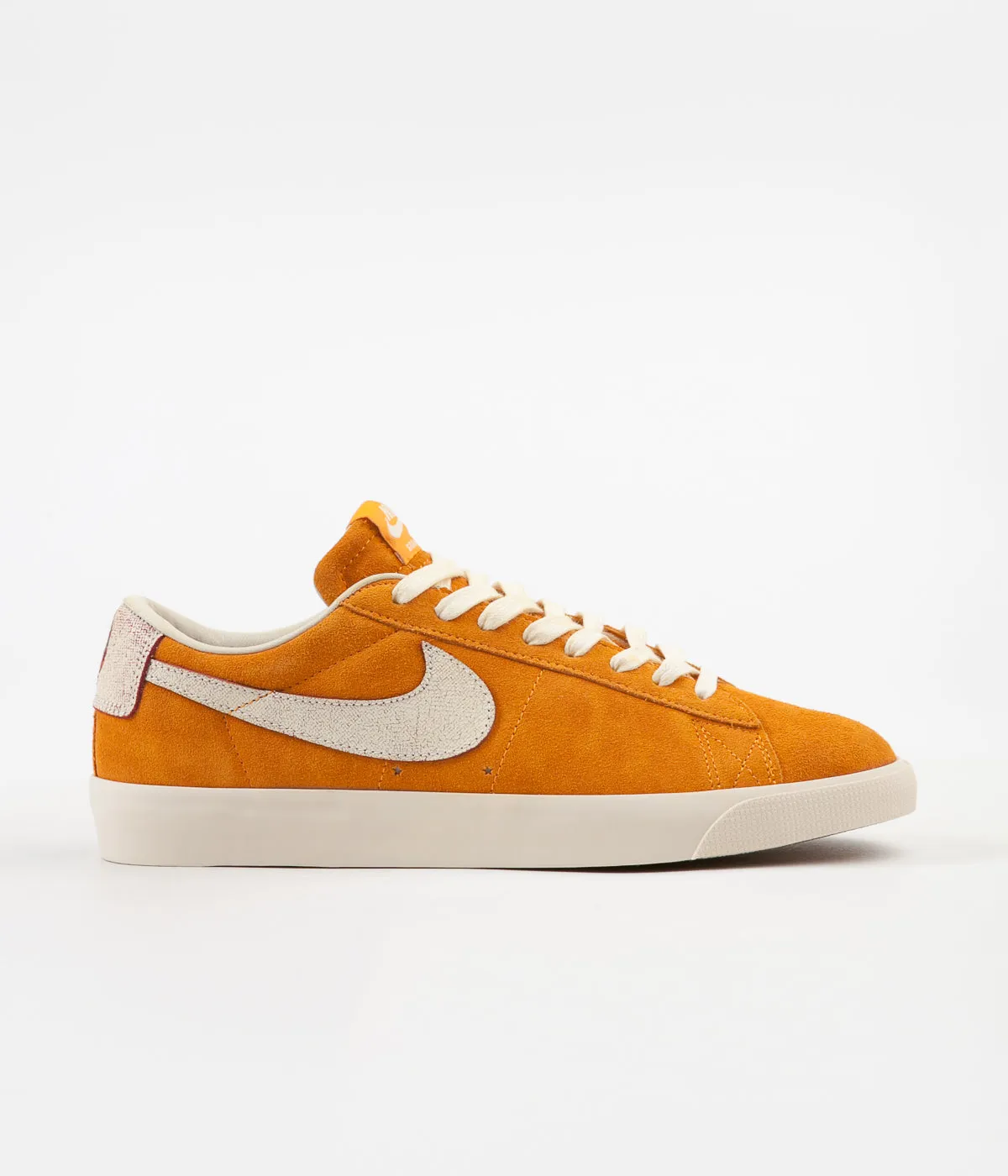 Nike SB 'Bruised Peach' Blazer Low GT Shoes - Circuit Orange / Natural - Team Red
