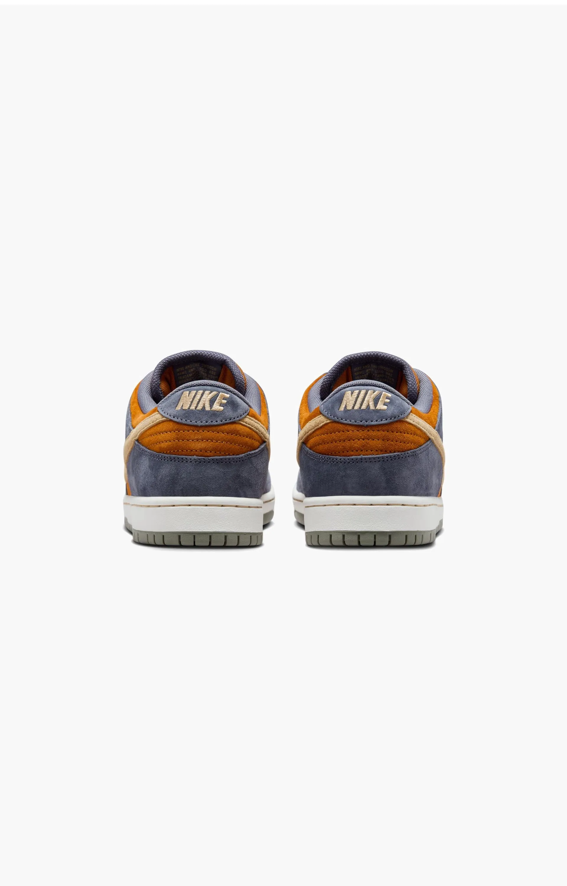 Nike SB Dunk Low Pro Shoe, Light Carbon/Monarch/Summit White/Sesame